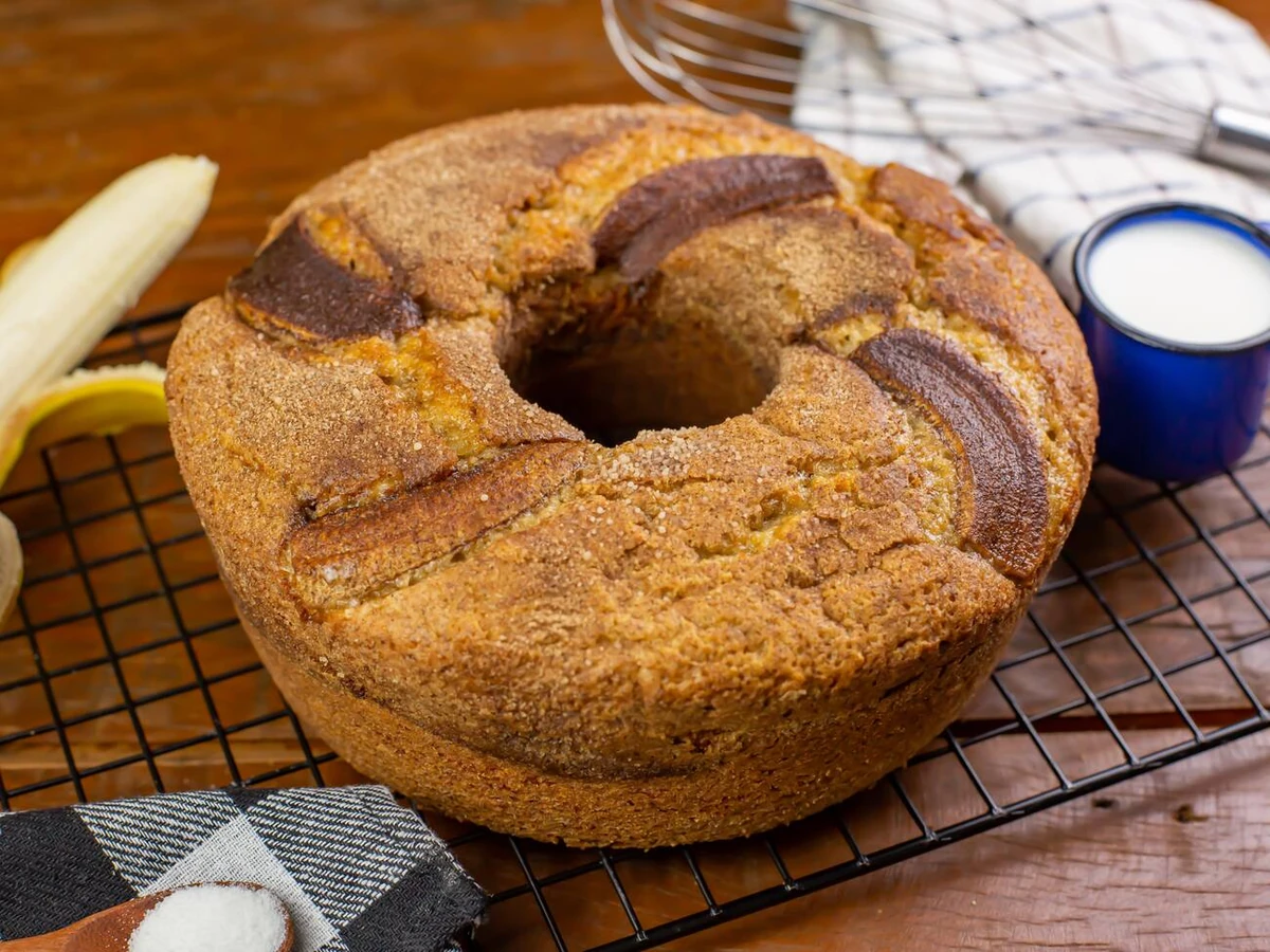 Bolo de banana com canela